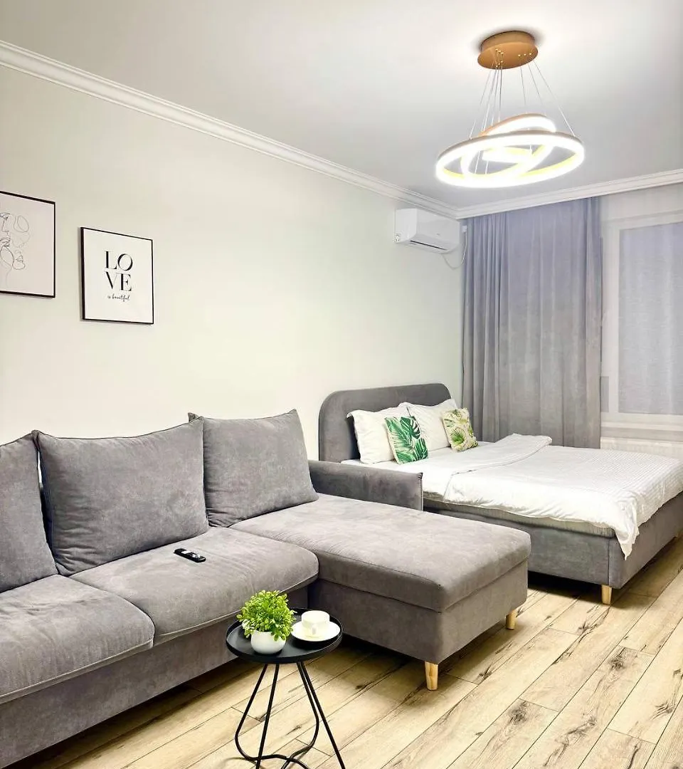 Qonaq Apartments 4You 204 Almaty 0*,